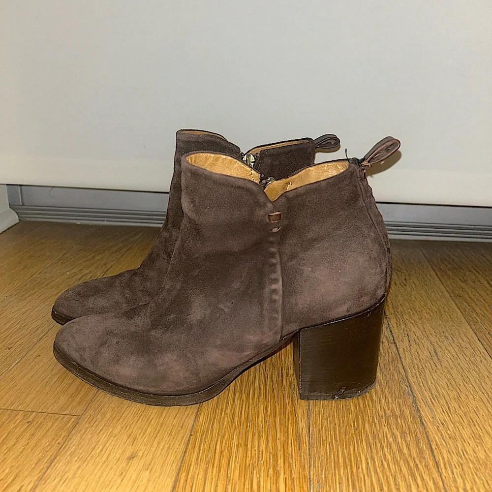Alberto Fermani Ankle Booties Women size 38 (US 7.5) Brown Suede Made in Italy - Picture 1 of 6